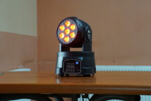 Led Wash 7x12w Световая голова для сцены, Лед Вош 7*12 вт